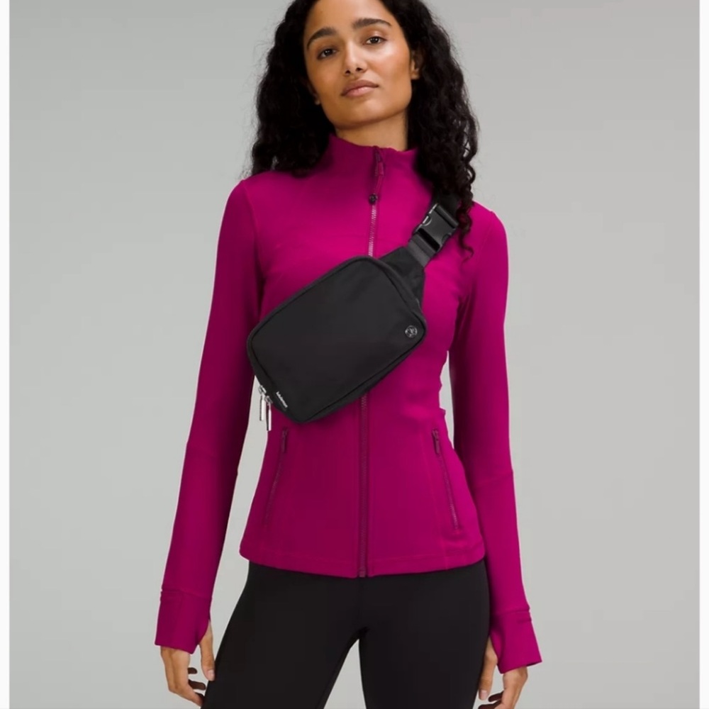 Lululemon Everywhere Belt Bag Large Black NWT